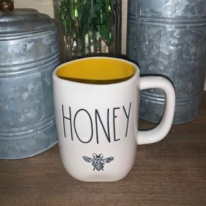 Honey Bee Rae Dunn Mug
